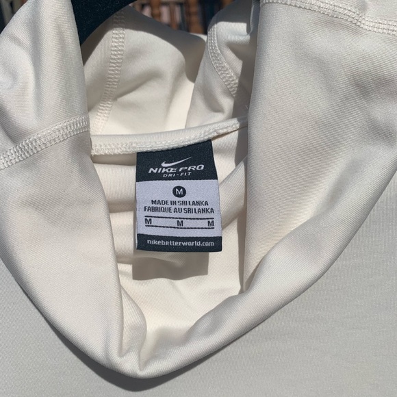 Nike Dri-Fit - Picture 3 of 4